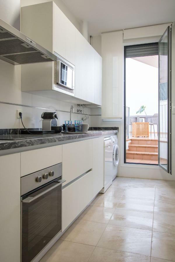 Murallas De Sevilla Apartamento Con Garaje 4 Pax Zewnętrze zdjęcie